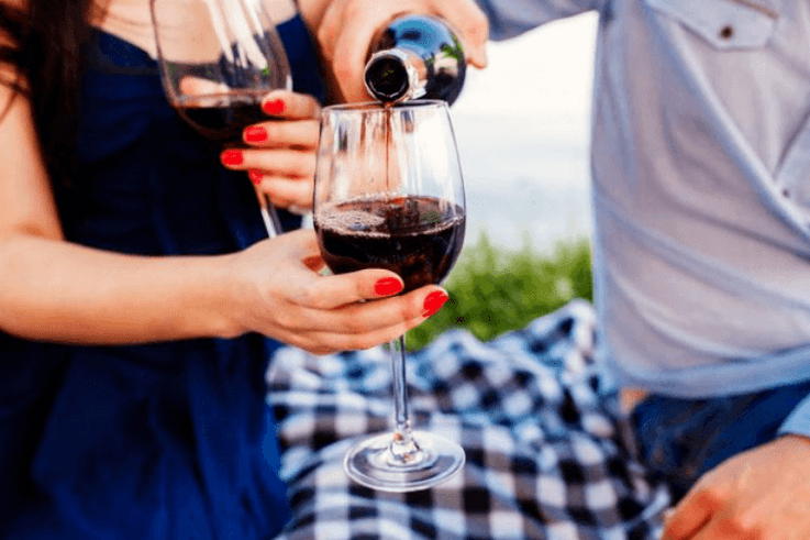 Vein on parim alkohoolne jook meeldivaks õhtuks enne seksi